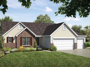 1364 Crimson Creek Dr, High Ridge, MO 63049