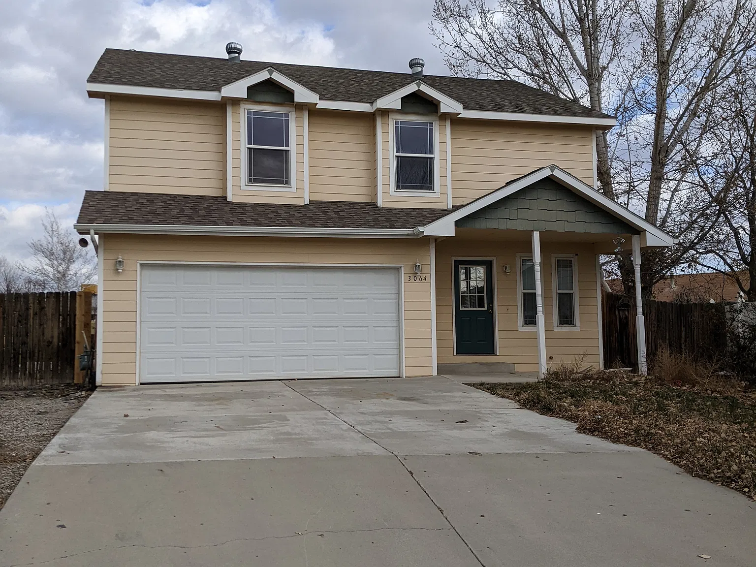 4 bed, 2.5 bath, 2068 sqft, $2,700 — Photo 1