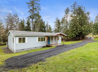 470 E Gills Cove Dr, Allyn, WA 98524