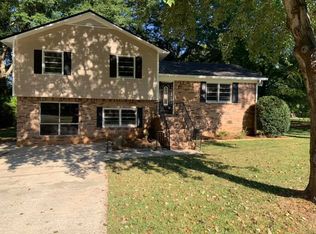 112 Geoff Ln, Anniston, AL 36201