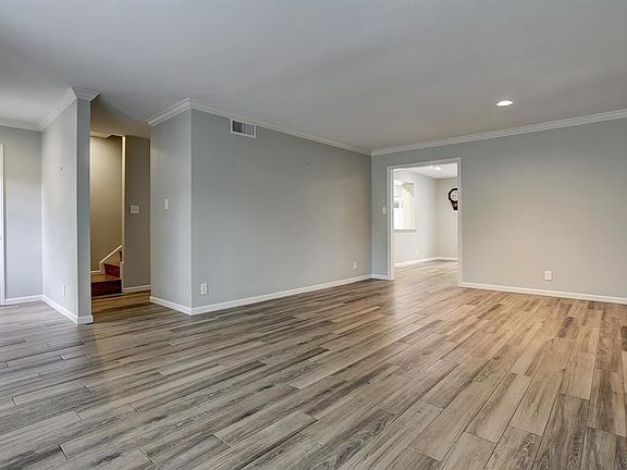 3rd image of 12603 Huntingwick Dr #110