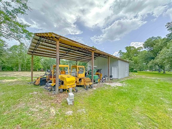 4th image of 18293 NW County Road 379a