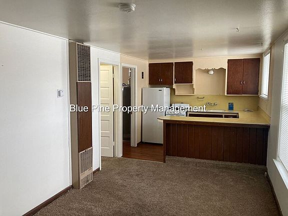 2nd image of 550 W 21st St Unit 8
