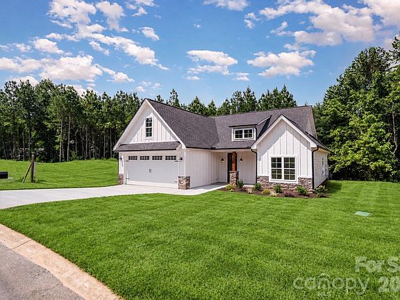 2nd image of 1105 Rudder Cir