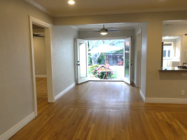 719 Willow Glen Way — Photo 22