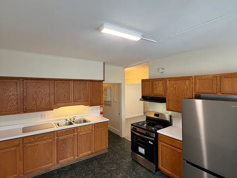 14 Maple Ave #3 — Photo 2