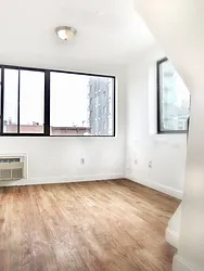 Rented by RES New York