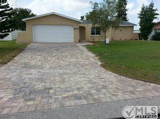 906 SE 23rd St, Cape Coral, FL 33990