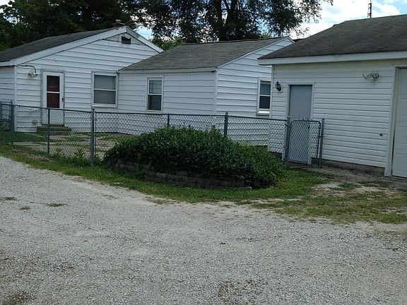 Fenced in area off rear of house