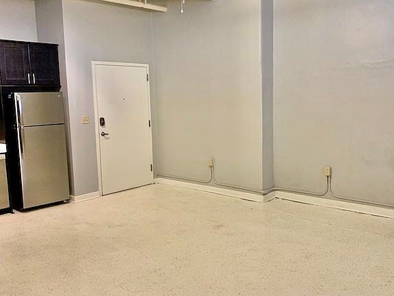 2nd image of 1401 Scott St APT 108