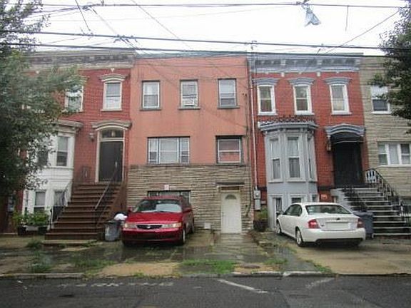 2nd image of 23 Magnolia Ave
