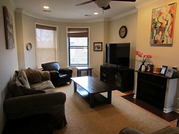 3rd image of 848 W Bradley Pl #3