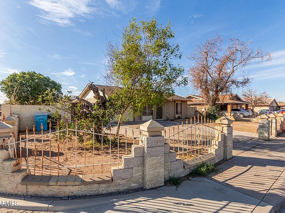 3rd image of 814 N 61st dr Drive