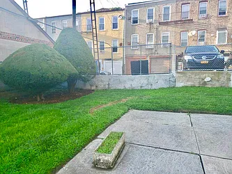 Rented by RealTegrity NY LLC