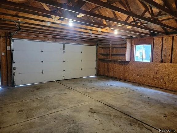 4th image of 21828 Rausch Ave