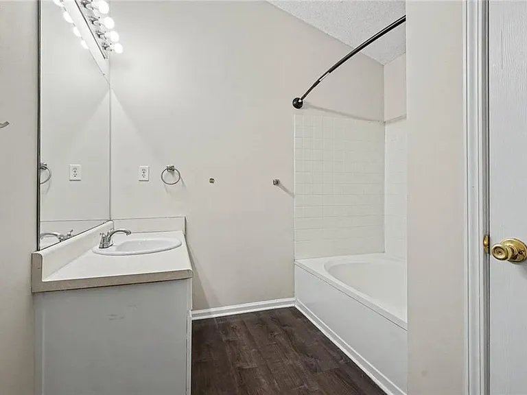 4824 Buchli Ln — Photo 19