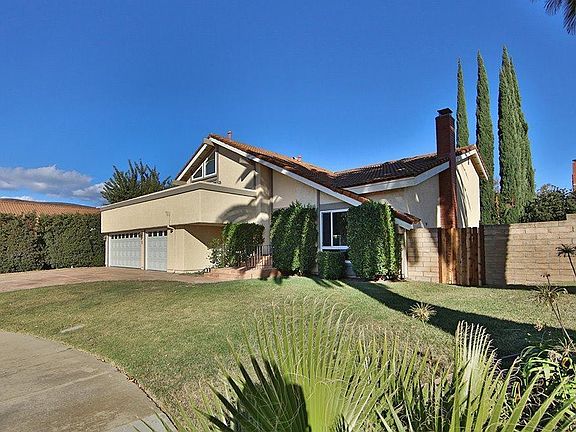 2nd image of 3327 Sierra Dr
