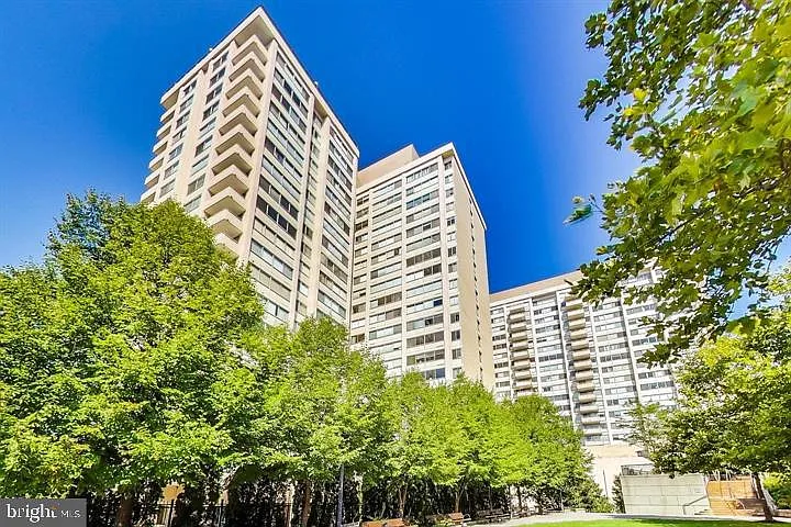 5500 Friendship Blvd #1823N — Photo 34