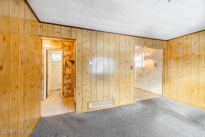 5th image of 20 Plaske Drive