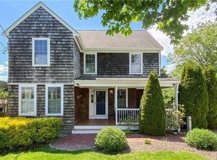 76 Ellery Ave, Middletown, RI 02842