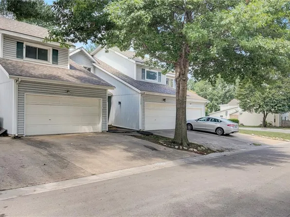 1424 E 125th Ter APT D, Olathe, KS 66061