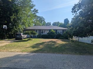 314 S Mayhew St, New Buffalo, MI 49117