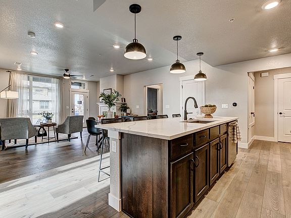 Photos are of our previous Cambridge floor plan finishes and exact dimensions will vary