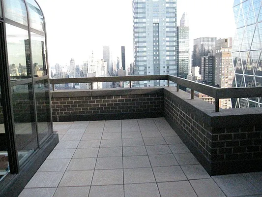 Rented by Realty Group International | media 29