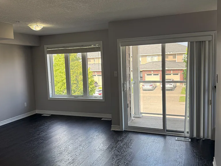 53 Oliver Ln — Photo 14