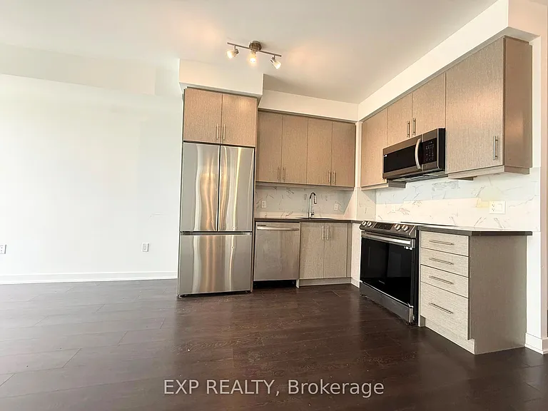 105 Oneida Cres #902 — Photo 6