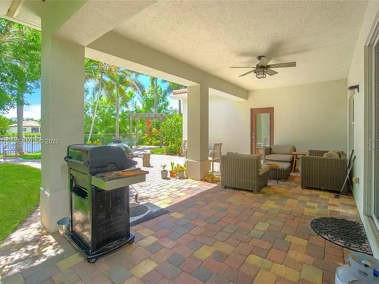 230 Porgee Rock Pl — Photo 9