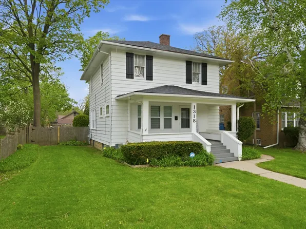 1318 N Jackson St, Waukegan, IL 60085