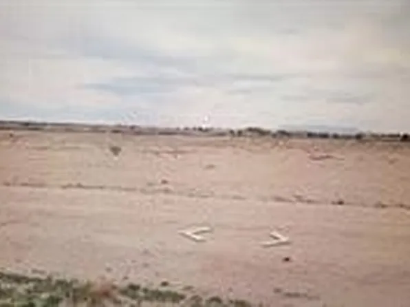 5351 E Roger St, Pahrump, NV 89061