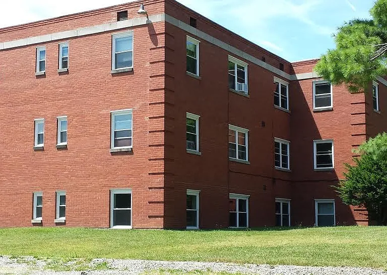 906 Walnut St — Photo 19