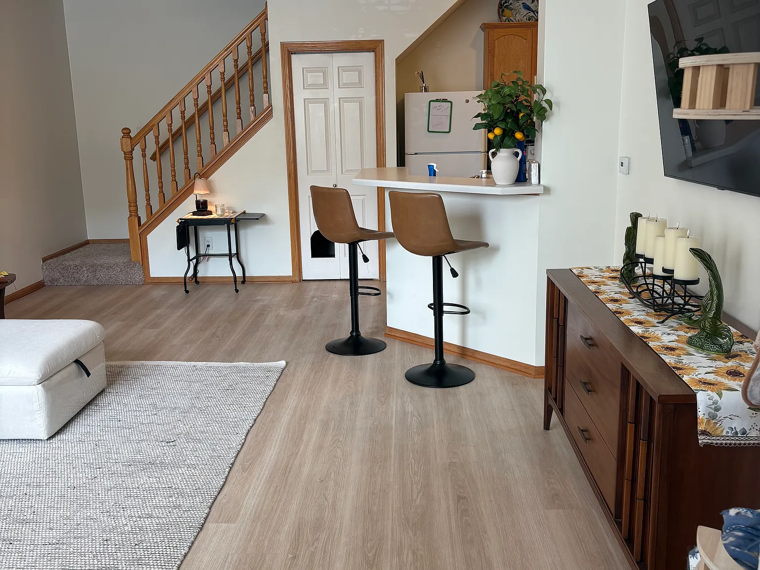 2 bed, 1.5 bath, 1300 sqft, $1,500 — Photo 3