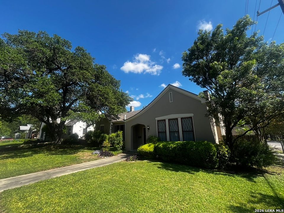 1st image of 134 W AGARITA AVE