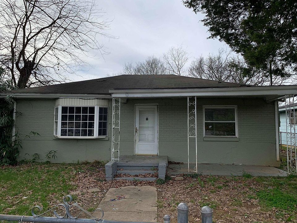 1st image of 903 N Chamberlain Ave