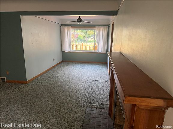 4th image of 6346 Donaldson Rd