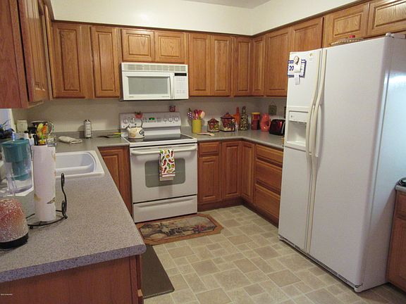 5th image of 4574 Vista Dr