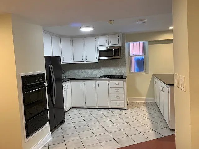 3 bed, $2,875 — Photo 4