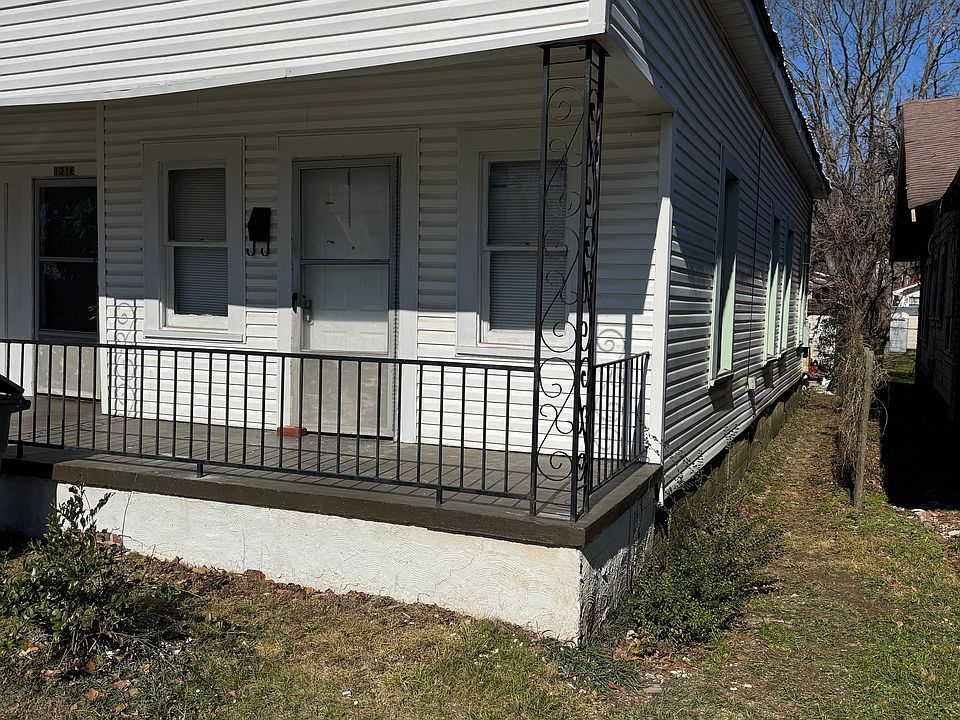 1st image of 1216 4th Ave W Unit B