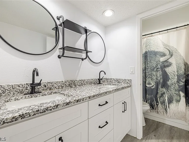 1418 Park Shore Cir #3 — Photo 13
