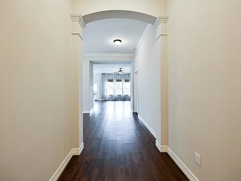 10947 Redstone Ct — Photo 9