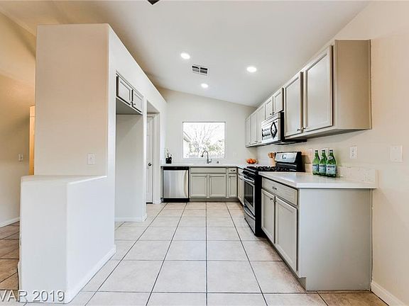 3rd image of 5419 Golden Leaf Ave