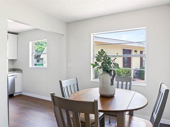 5th image of 401 Dorchester Pl APT 55
