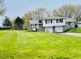 7066 Oriole Ave NW, North Canton, OH 44720