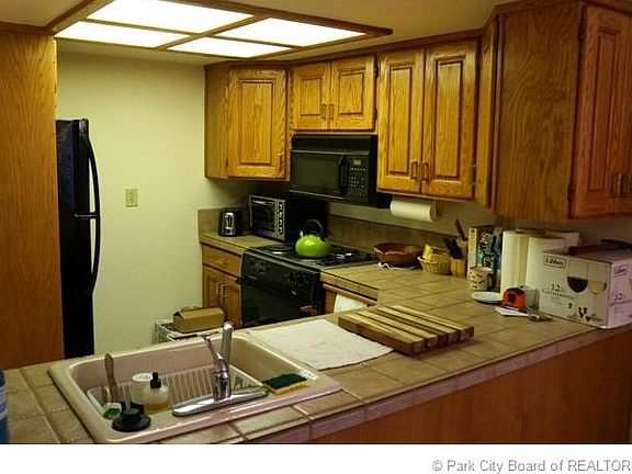 5th image of 1445 Lowell Ave #210