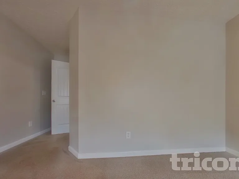 8129 Brookbend Dr — Photo 8