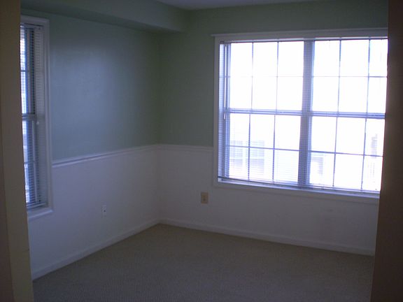 3rd image of 8075 Lacy Dr #81