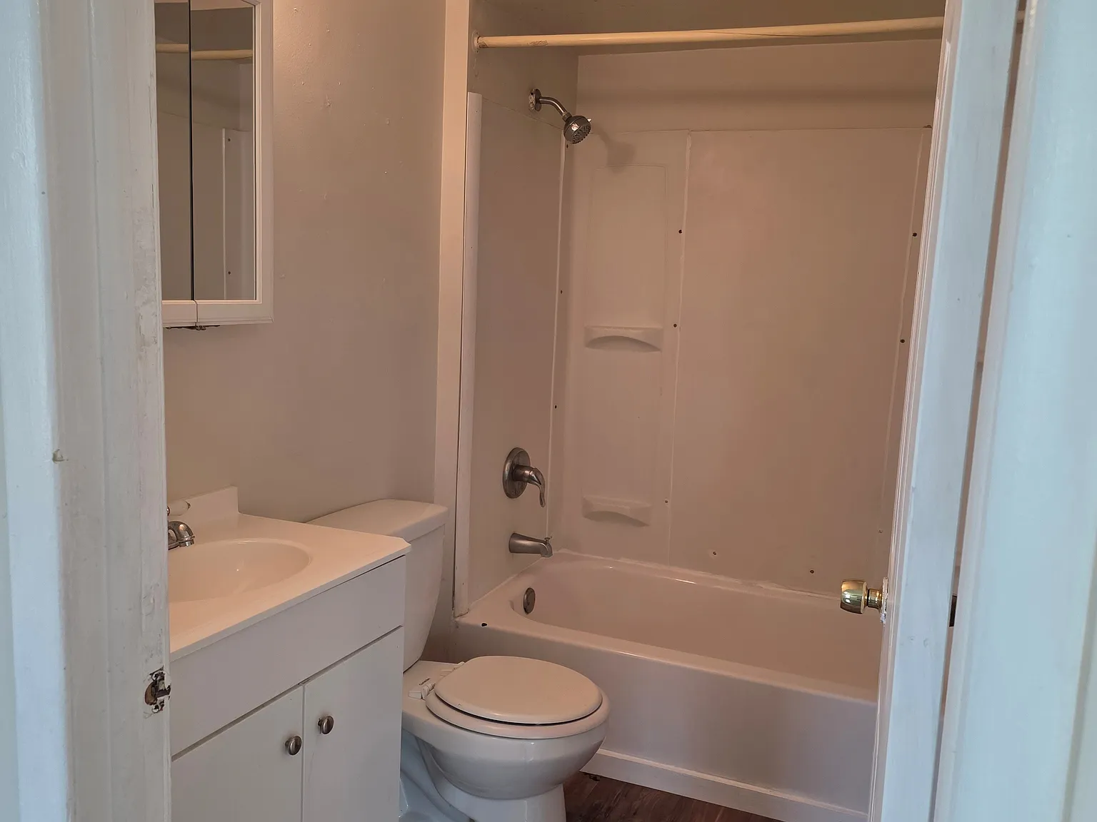 2 bed, $1,150 — Photo 2